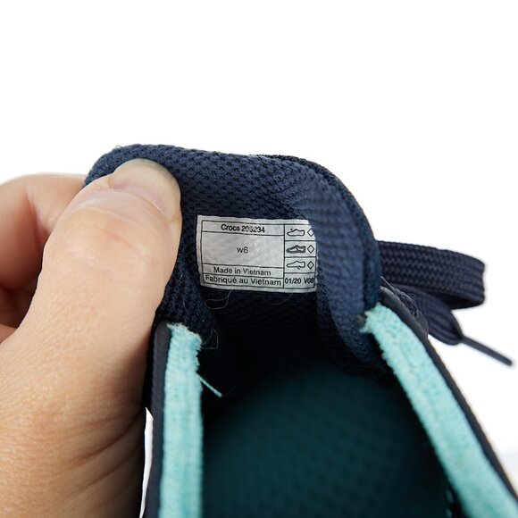 Crocs LiteRide Pacer Sneakers in Navy Blue Women's Size 6 - Picture 9 of 9